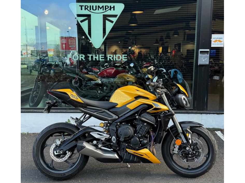 TRIUMPH STREET TRIPLE RS