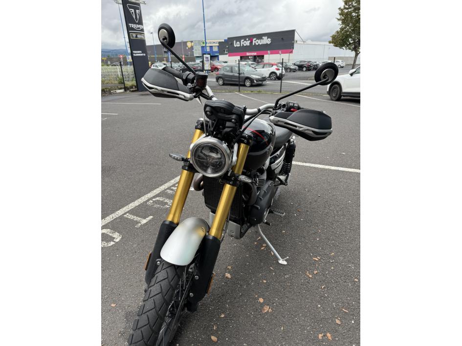 TRIUMPH SCRAMBLER 1200 XE