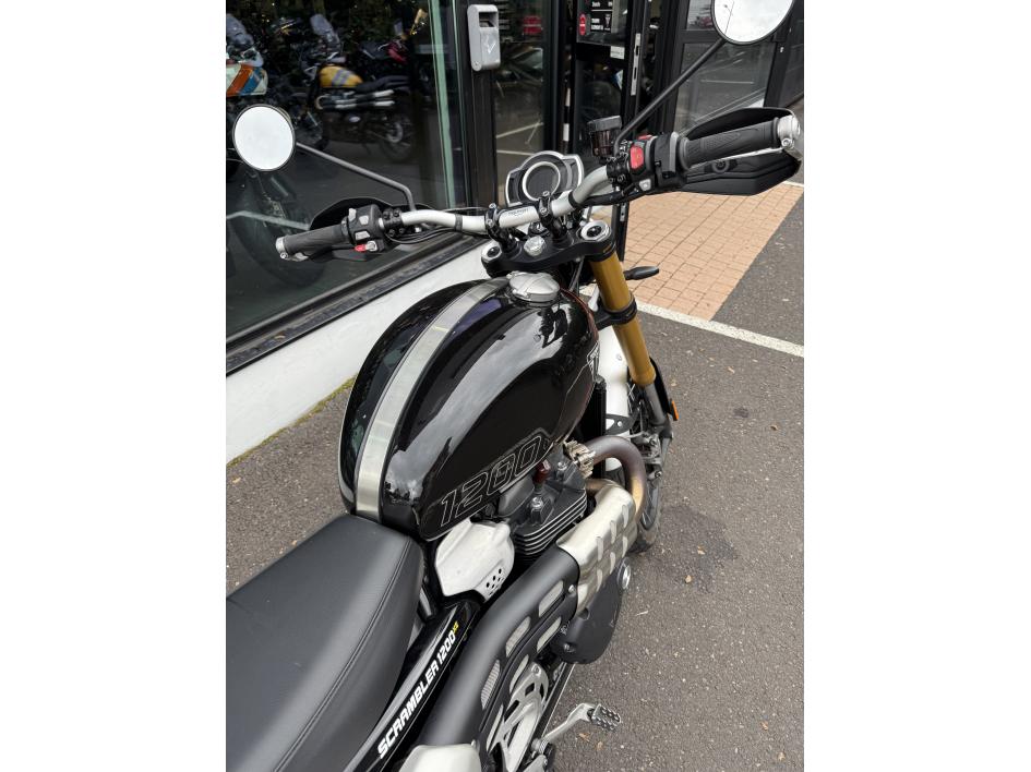 TRIUMPH SCRAMBLER 1200 XE