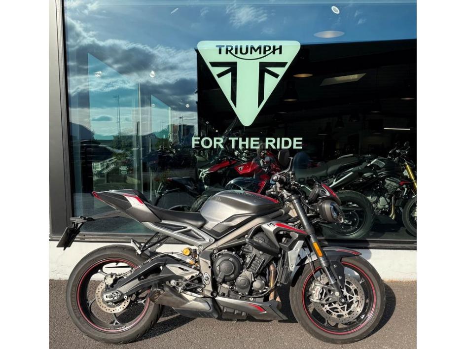 TRIUMPH STREET TRIPLE 765 RS