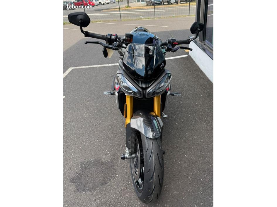 TRIUMPH SPEED TRIPLE 1200 RS