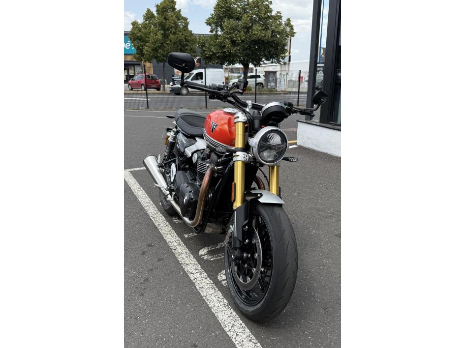 TRIUMPH SPEED TWIN 1200 RS