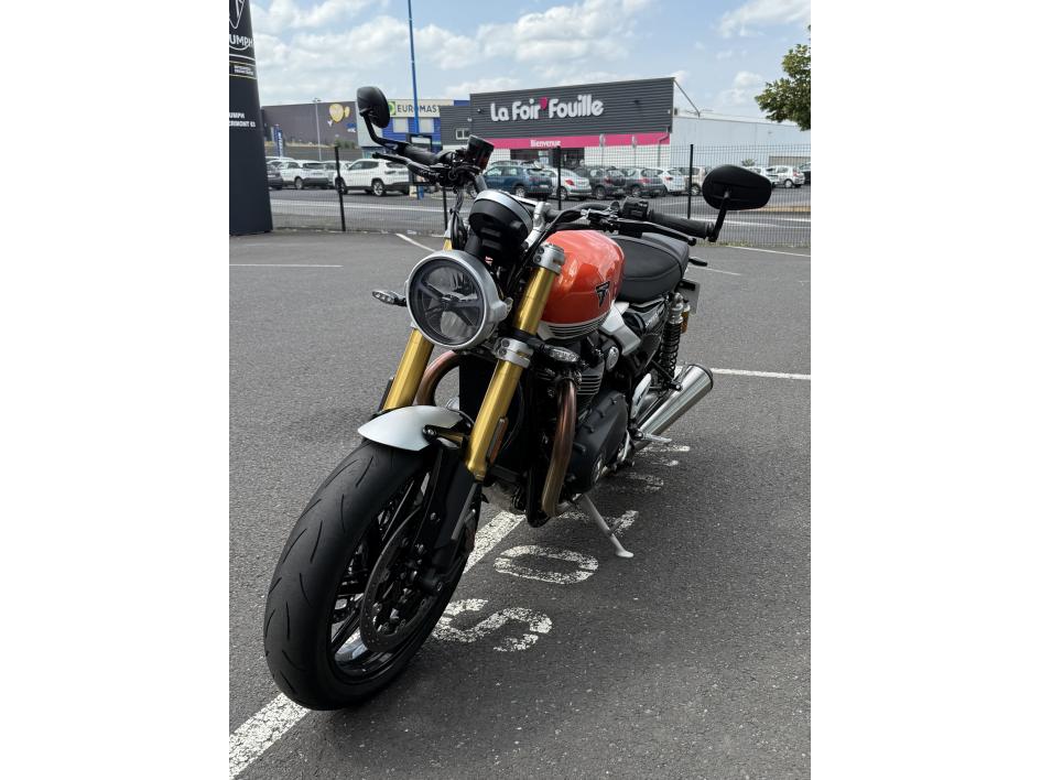 TRIUMPH SPEED TWIN 1200 RS