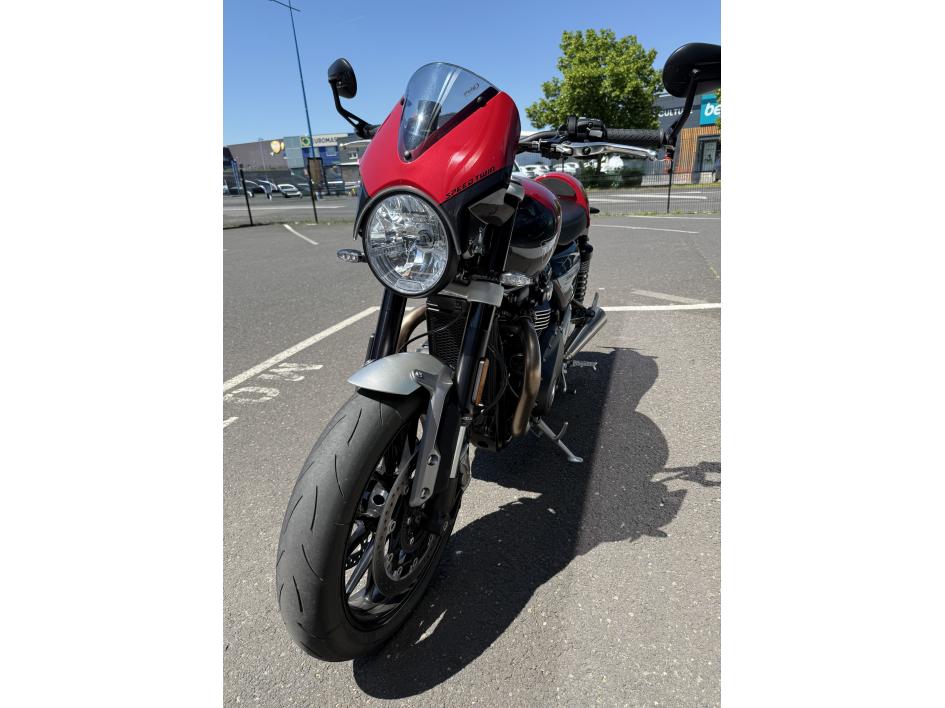 TRIUMPH SPEED TWIN 1200