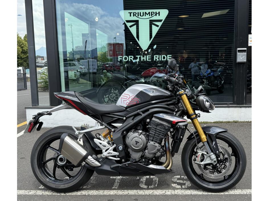 TRIUMPH SPEED TRIPLE 1200 RS