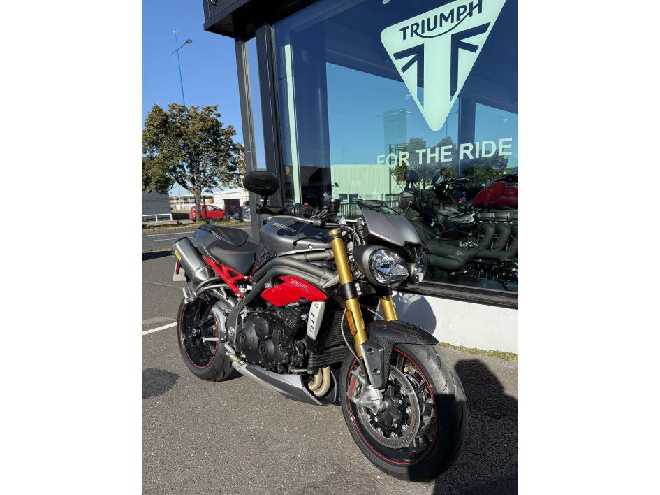 TRIUMPH SPEED TRIPLE R 1200