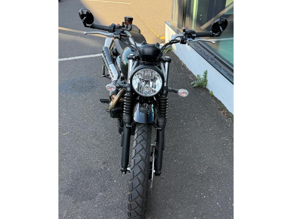 TRIUMPH SCRAMBLER 900 CHROME EDITION